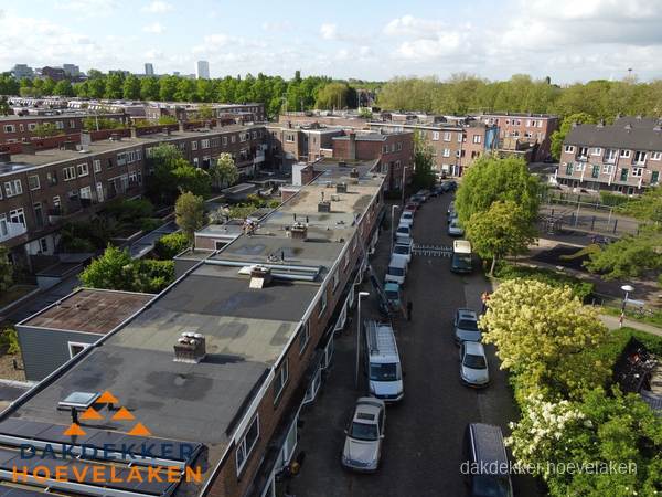 Luchtfoto dakinspectie woonwijk in Hoevelaken Luchtfoto dakinspectie woonwijk in Hoevelaken